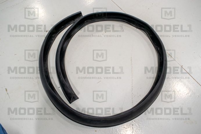 Picture of FLARE, RUBBER, FNDR, BLACK (sold per foot)